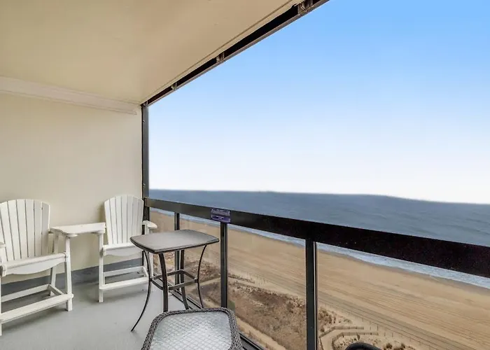 Holiday home Cozy Beachfront With Balcony Washer & Dryer Pools & Gym *