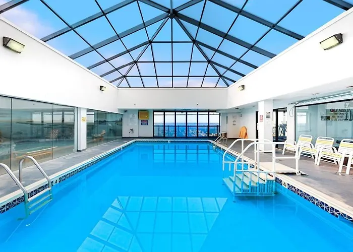 Cozy Beachfront With Balcony Washer & Dryer Pools & Gym * Ocean City