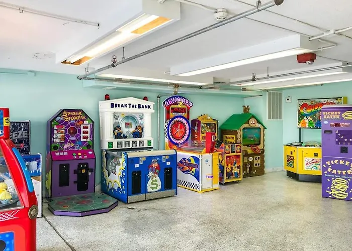 Cozy Beachfront With Balcony Washer & Dryer Pools & Gym Holiday home Ocean City