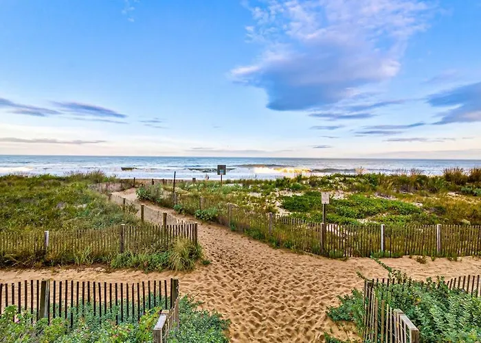 Cozy Beachfront With Balcony Washer & Dryer Pools & Gym Holiday home Ocean City